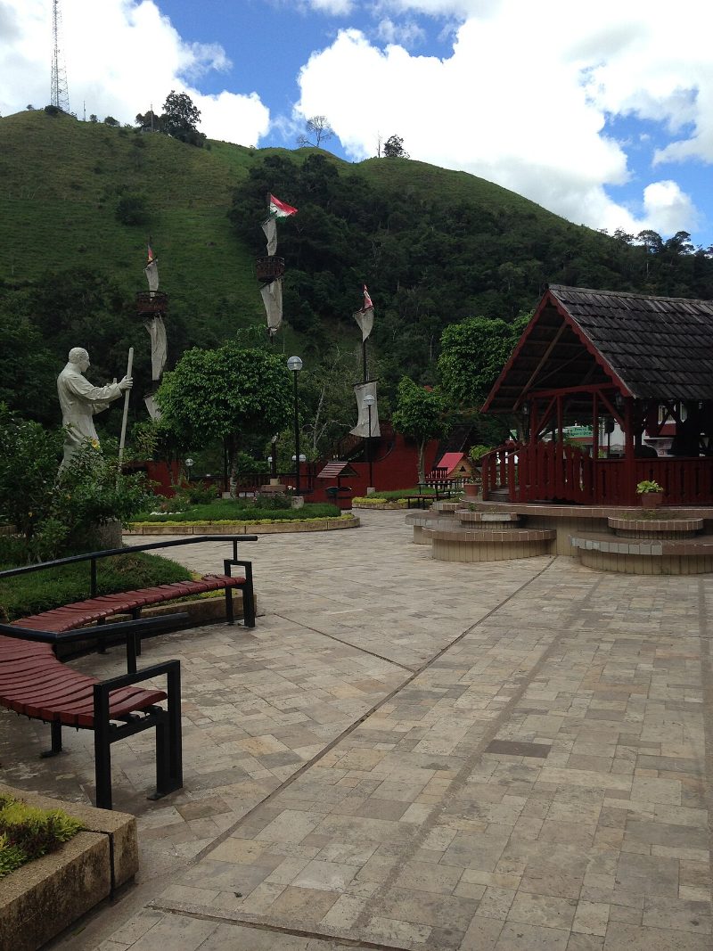 Colonial Pozuzo - Full Day